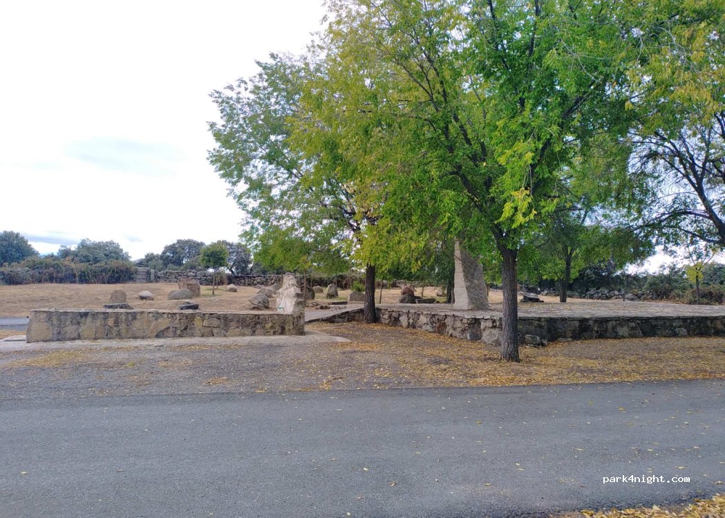 (05516) Villar de Corneja - 32 Calle Piedrahita — foto