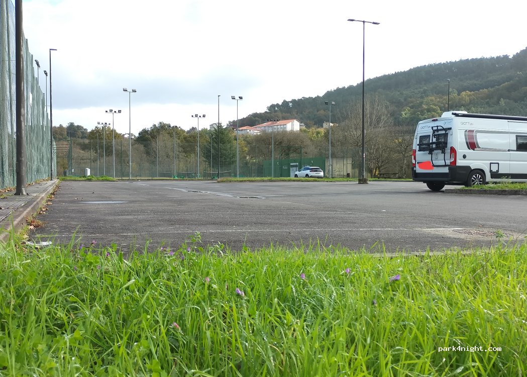 (32418) Ribadavia - 115 Rúa do Xestal — foto 2