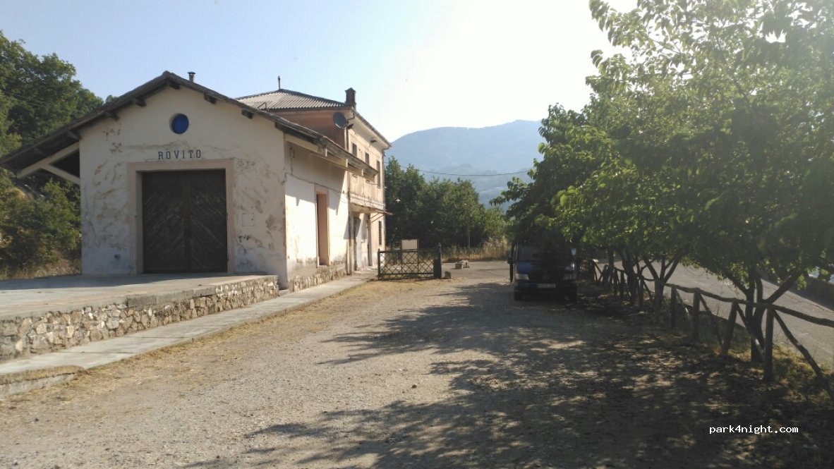(87050) Rovito - 55 Via Roma — foto