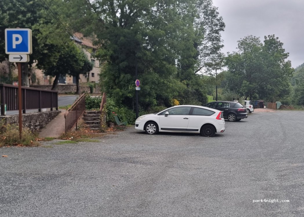 (12360) Fayet - 6 Rue du Fort — foto