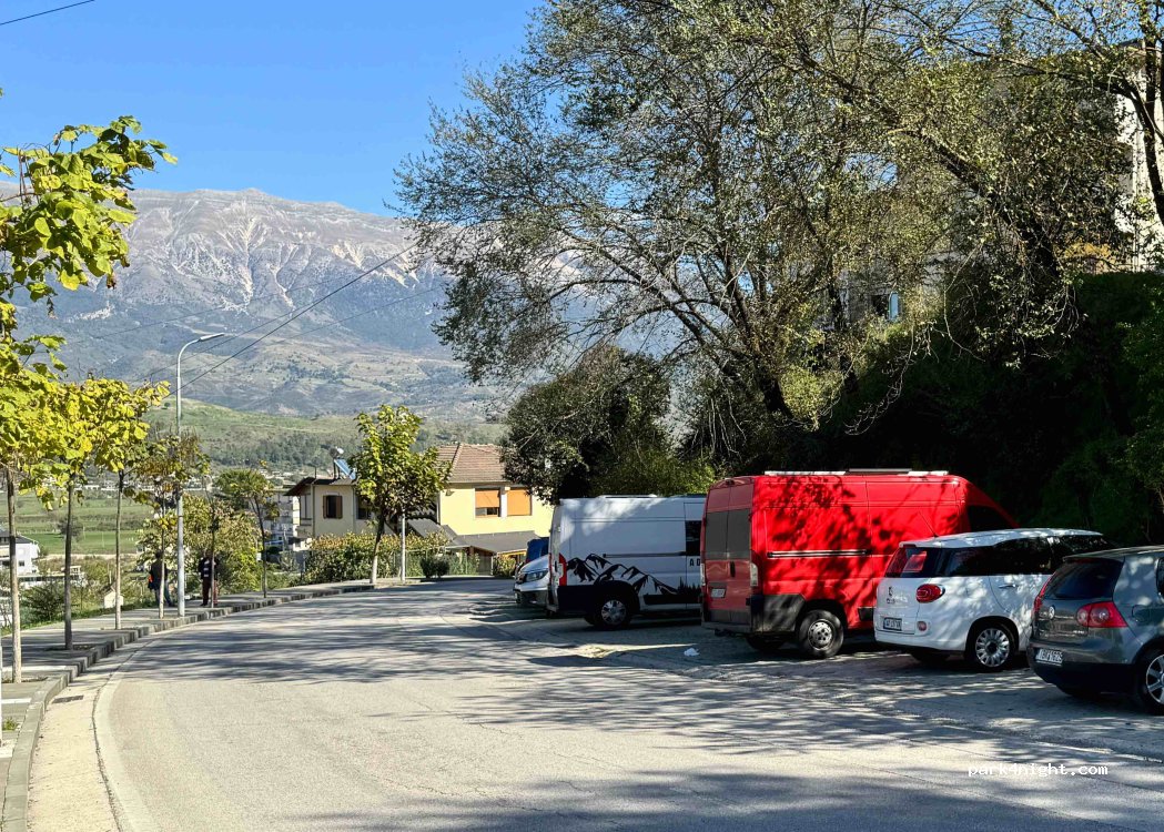 (6001) Gjirokaster - Rruga Gjin Zenebisi — foto