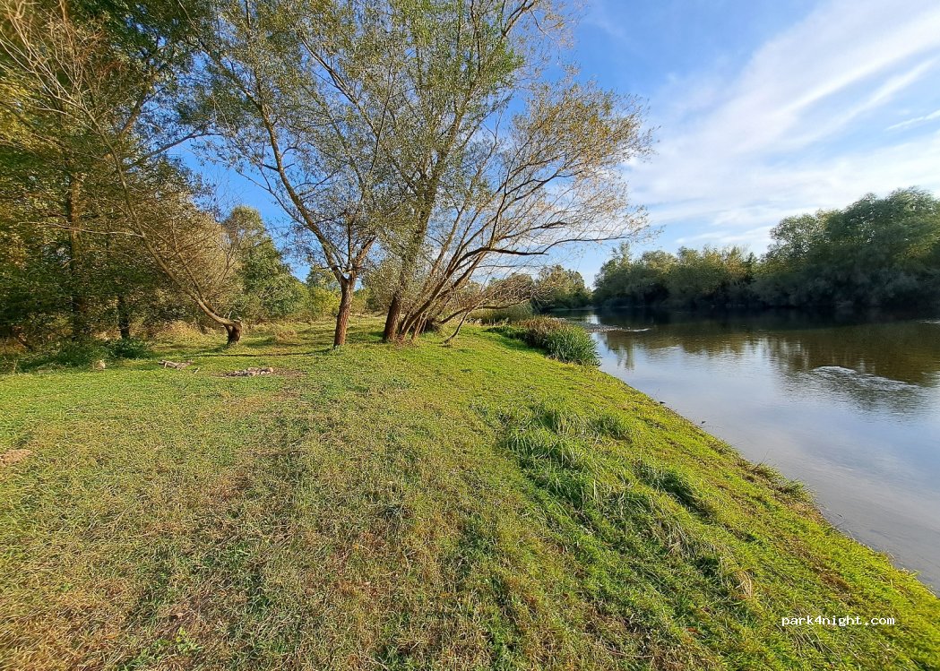 (305500) Lugojel - Unnamed Road — foto 4
