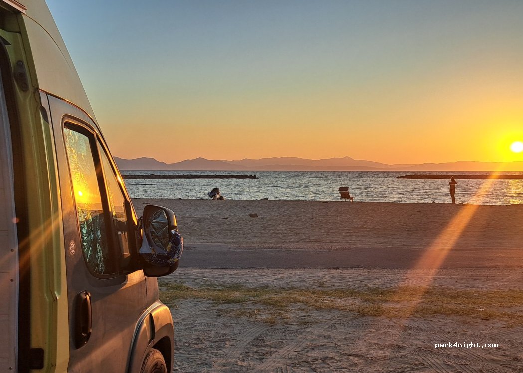 (10400) Ayvalık - Unnamed Road — foto
