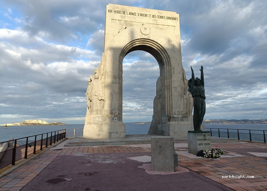 (13007) Marseille - 171 Corniche Président John Fitzgerald Kennedy — foto 2