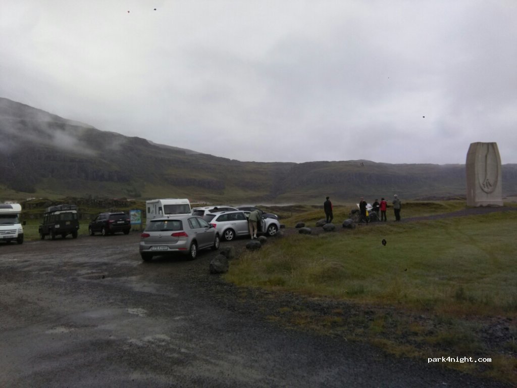 () Þjóðvegur - Jón Eiríksson monument — foto 3