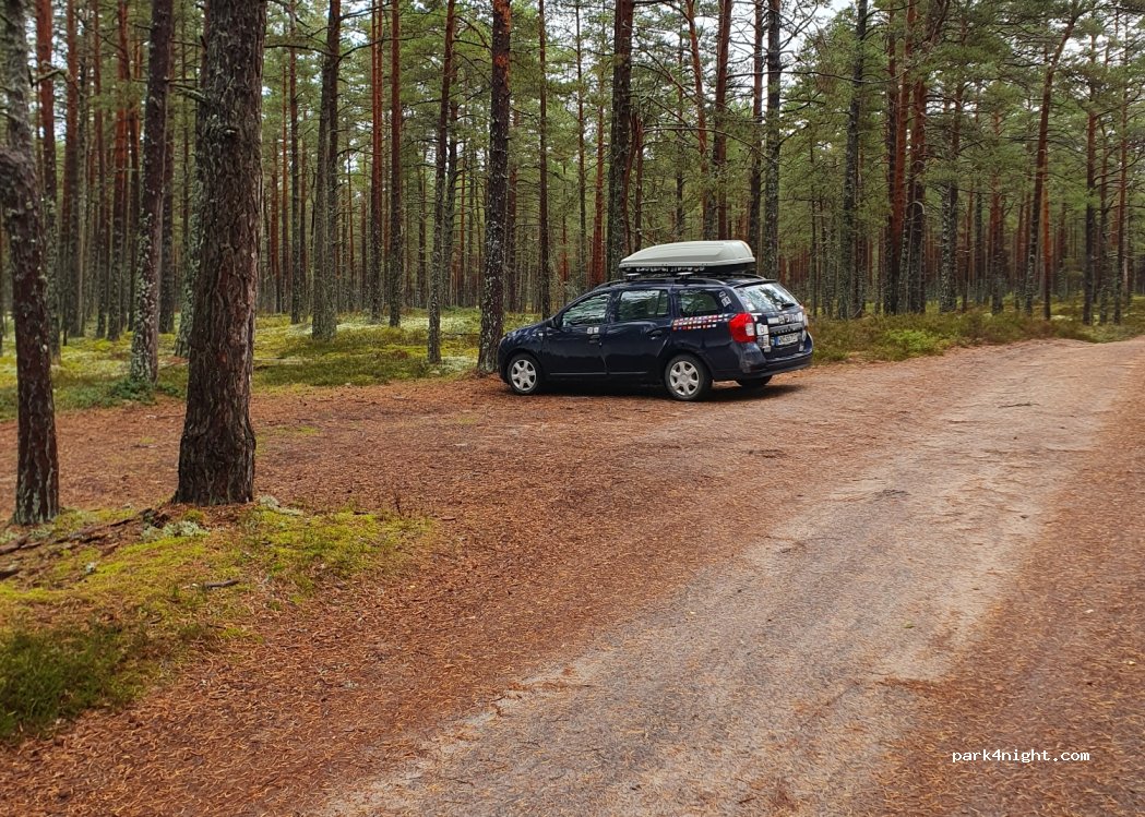 (92214) Kanapeeksi - Unnamed Road — foto