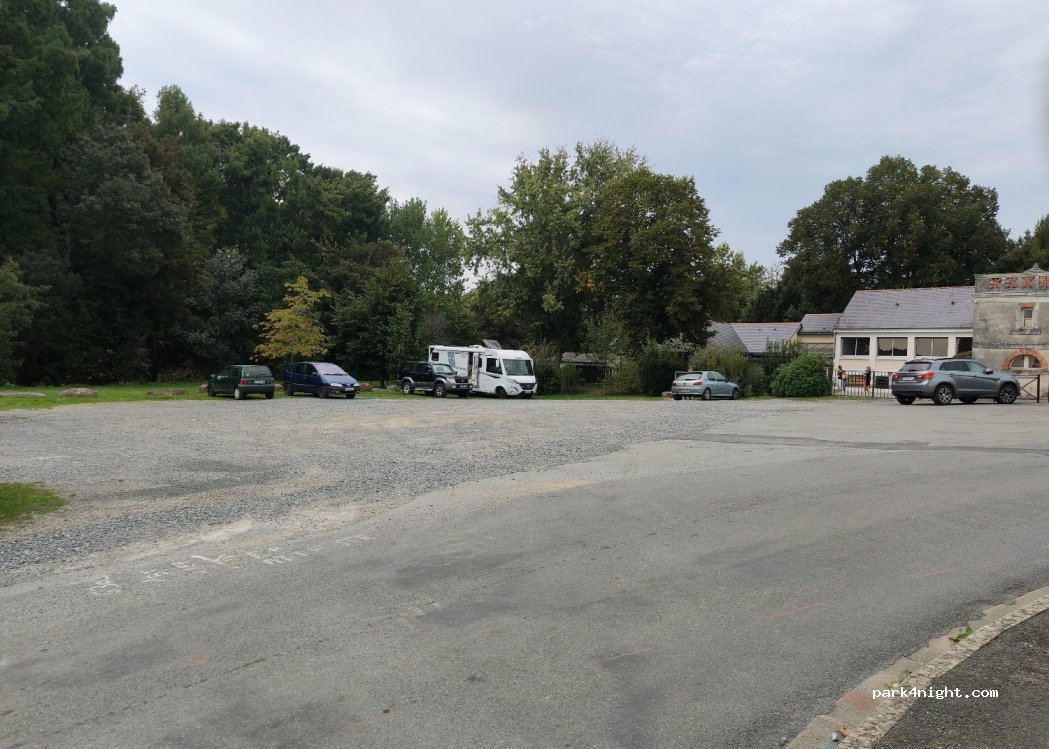 (49250) Saint-Rémy-la-Varenne - 4 Rue de la Mairie — foto 3