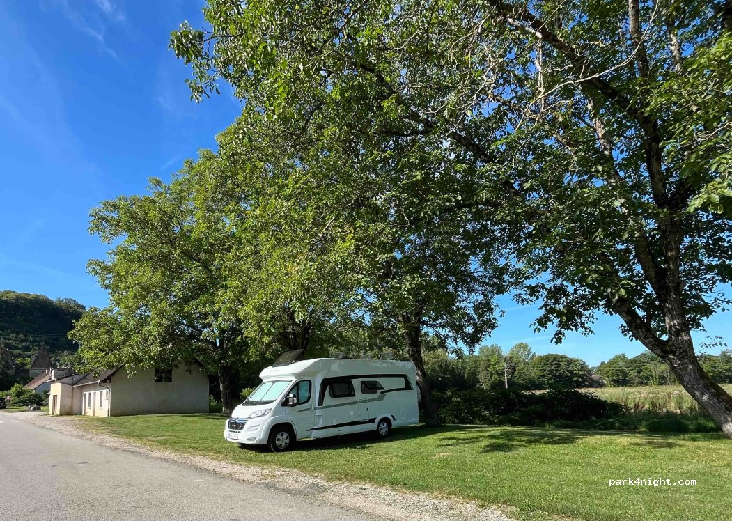 (39140) Arlay - Rue Abry d'Arcier — foto 4
