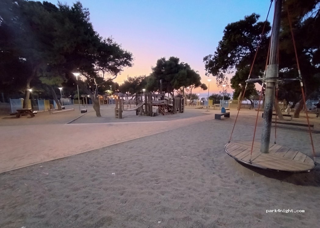 (166 71) Vouliagmeni - Leof Kavouriou — foto 4