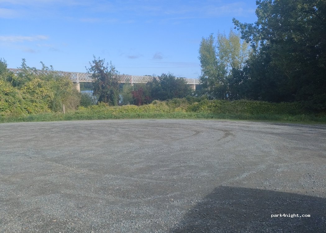 (49400) Saumur - 453 Quai du Jagueneau — foto