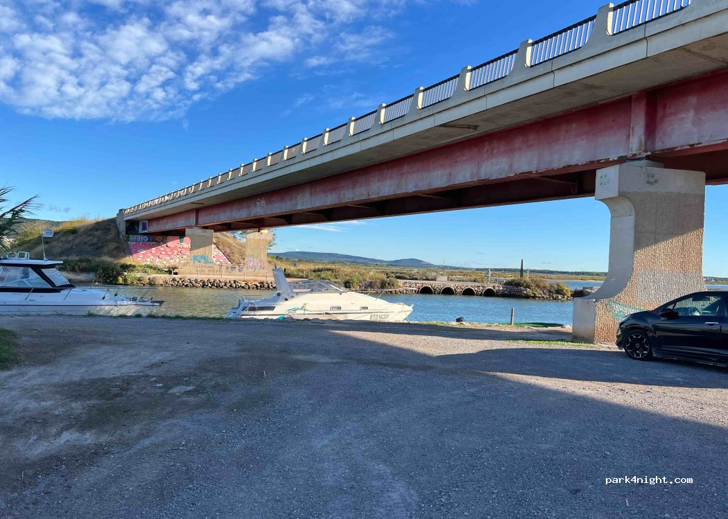 (34110) Frontignan - 25 Quai de la Pointe de Caramus — foto 2