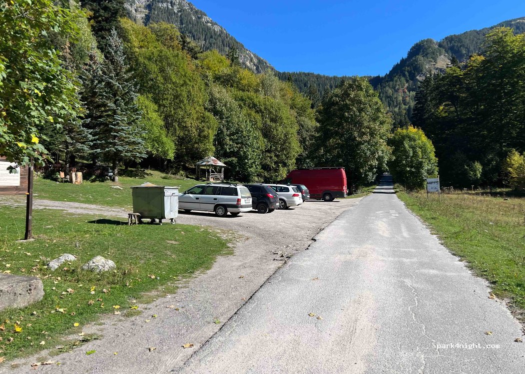(2643) Рилски манастир - Unnamed Road — foto