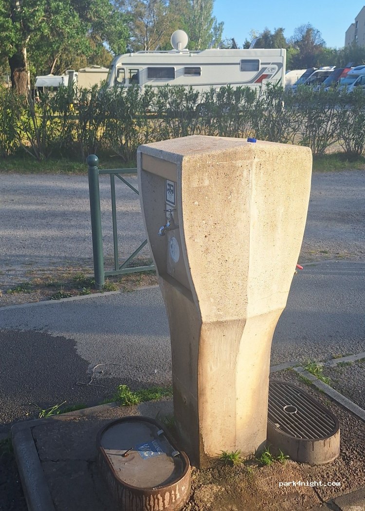 (83120) Sainte-Maxime - Unnamed road — foto 3