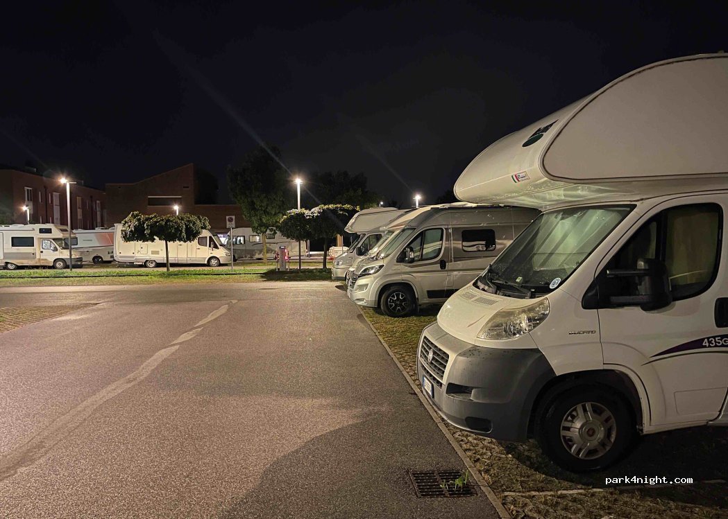(35016) Piazzola sul Brenta - 1 Via Altiero Spinelli — foto
