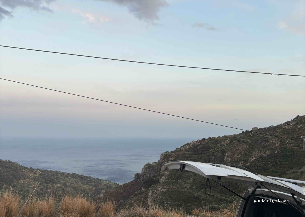 (98030) Gallodoro - Unnamed Road — foto 2