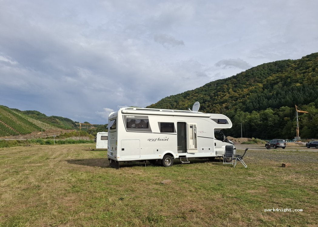 Wohnmobilparkplatz in Dernau — foto 5