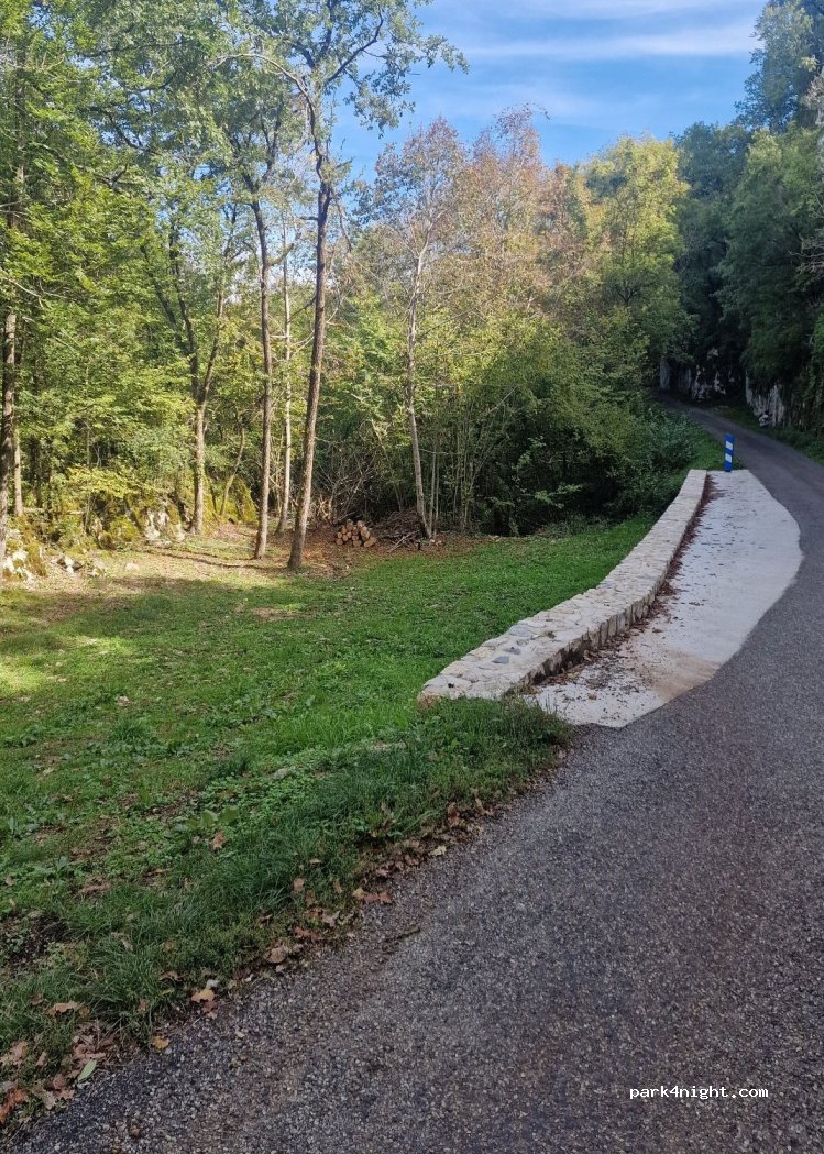 (09300) Péreille - 4 Péreille de Bas Hameau — foto