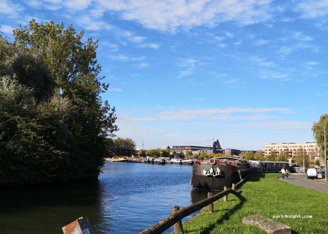 (59000) Lille - 8 Quai de l'Ouest — foto