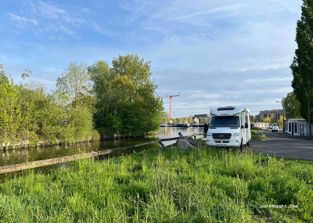 (59000) Lille - 8 Quai de l'Ouest — foto 3