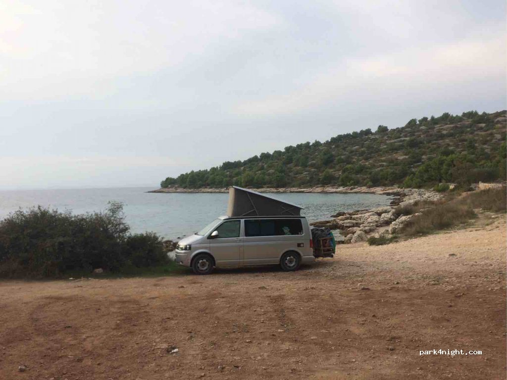 () Jezera - Unnamed Road — foto