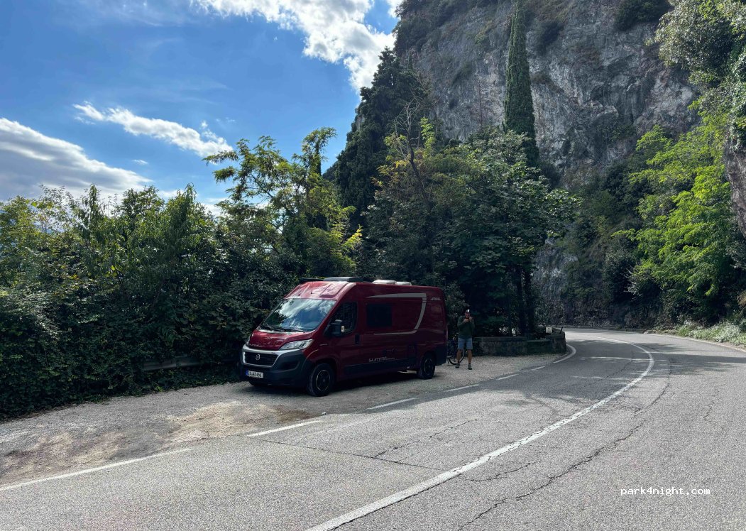 (25010) Limone Sul Garda - 1 Via IV Novembre — foto