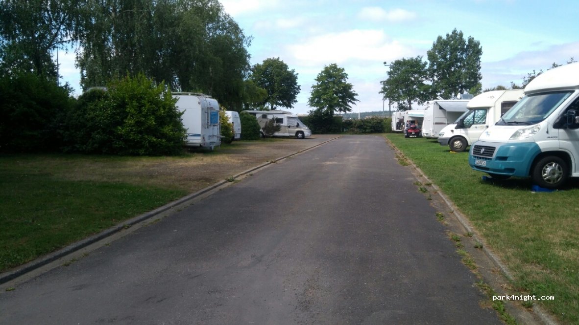Aire de camping-cars Landerneau — foto 2