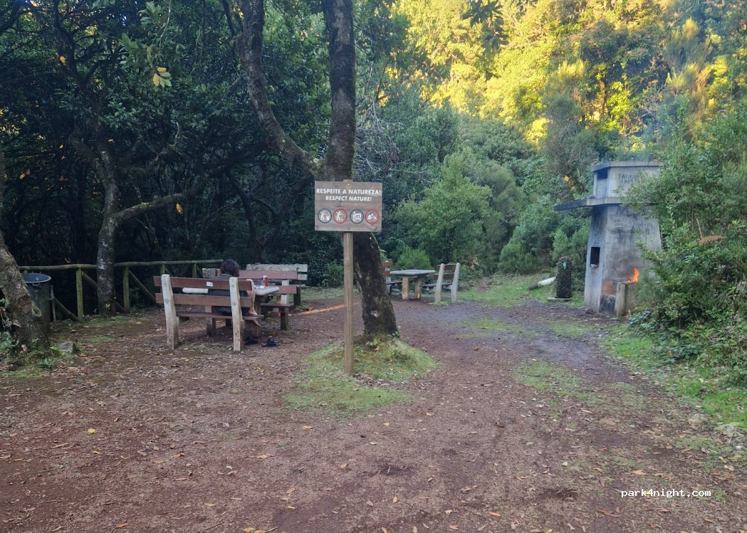 (9270) Ribeira da Janela - ER209 — foto