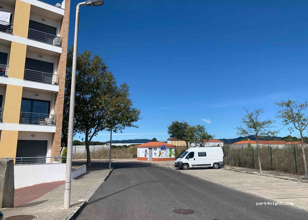 (2785) São Domingos de Rana - 346 Rua do Campo de Futebol — foto