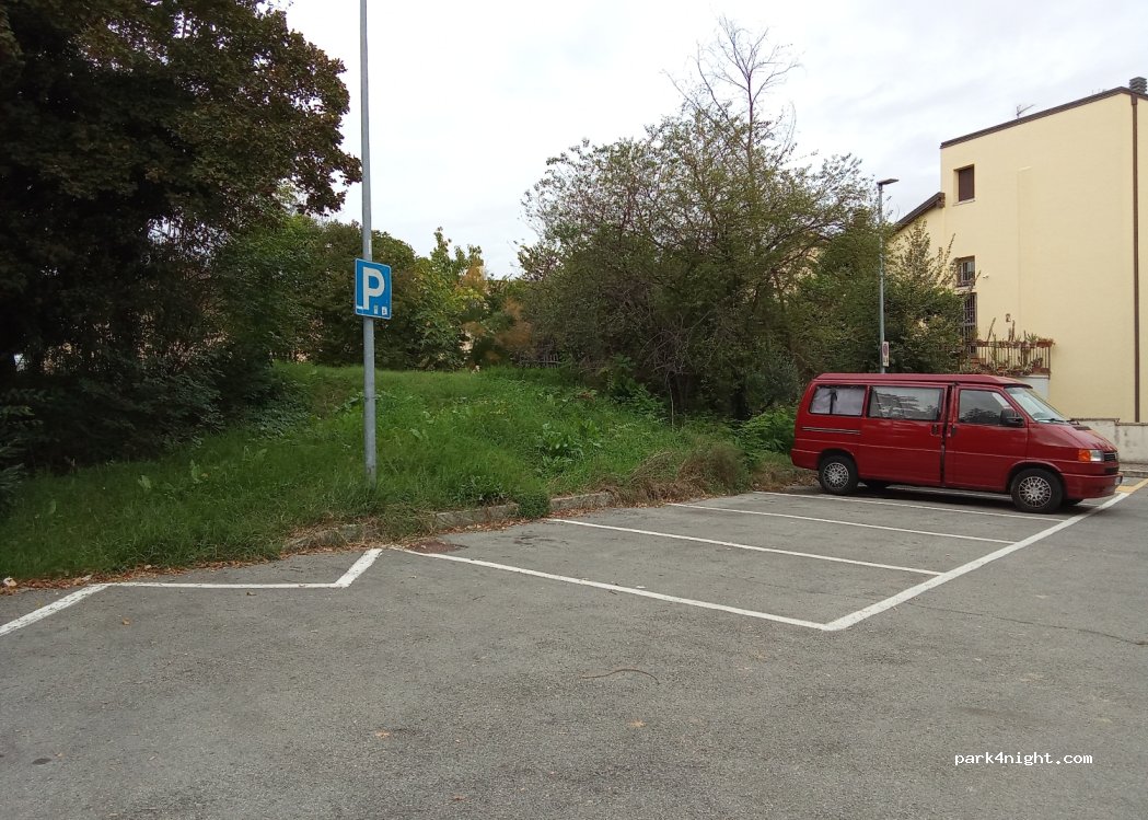 (40131) Bologna - 44 Via della Selva Pescarola — foto