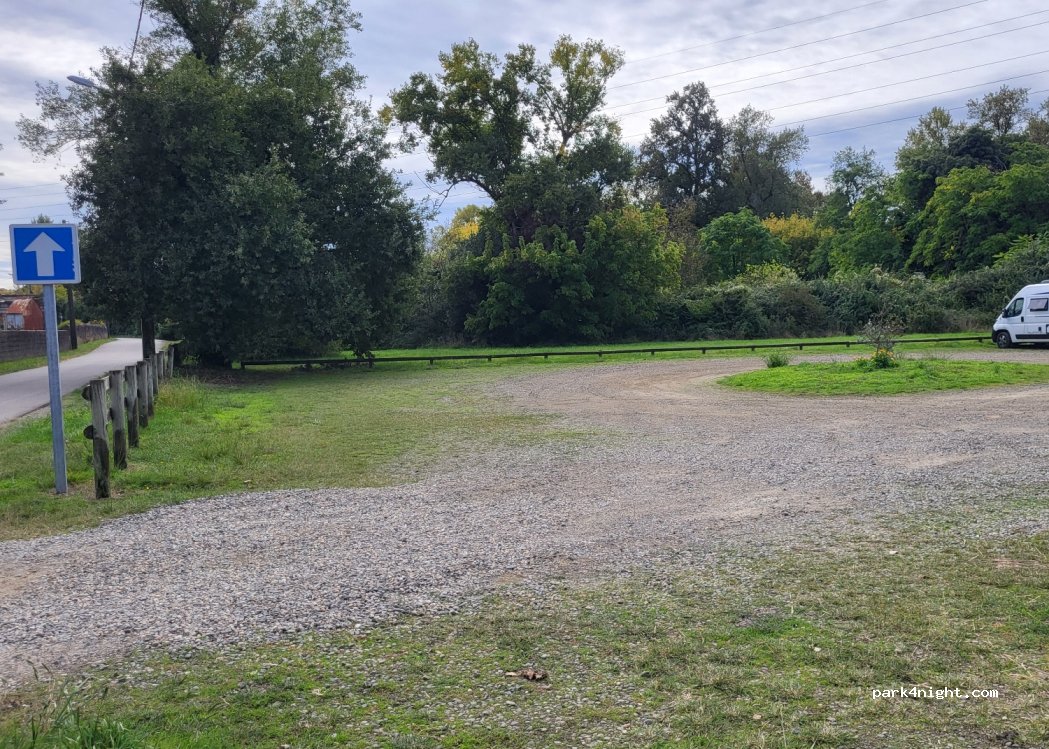 (40800) Aire-sur-l'Adour - 9 Rue du Soleil d'Or — foto