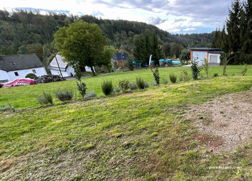 (09306) Königshain-Wiederau - 1 Felsenstraße — foto