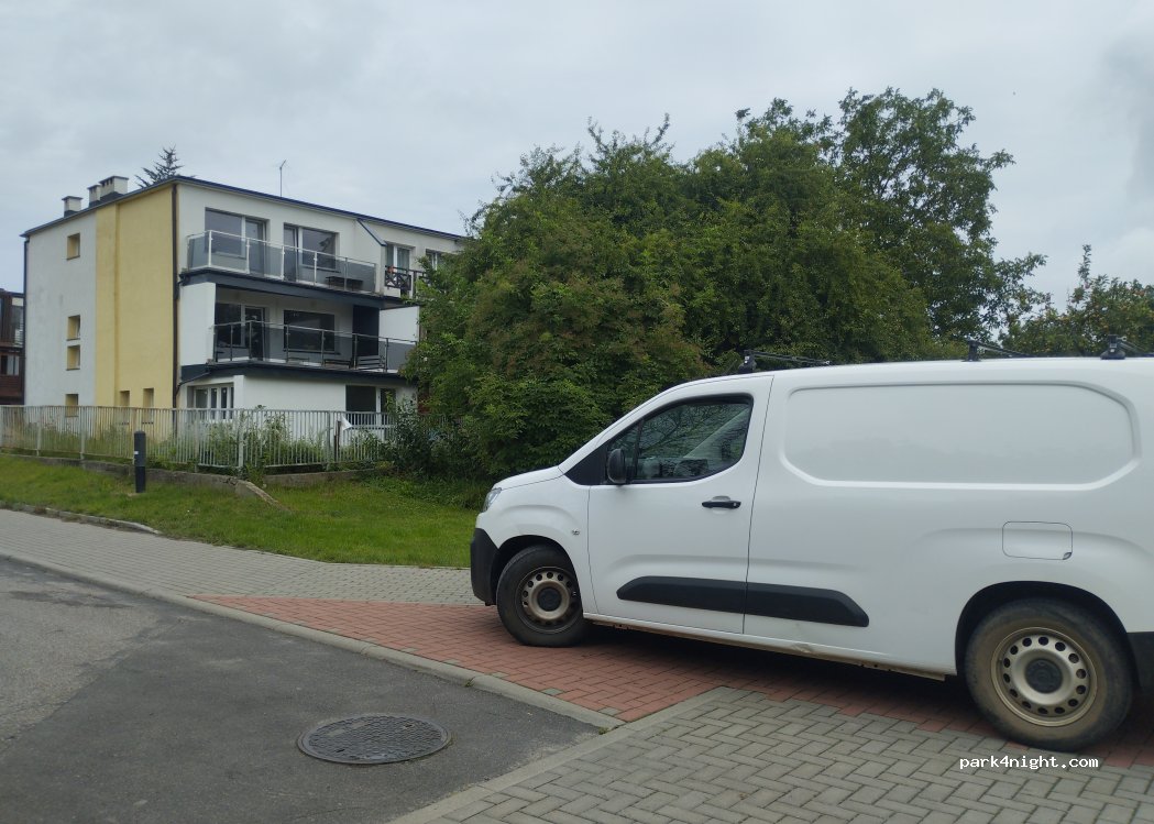 (78-100) Kołobrzeg - 32 Basztowa — foto