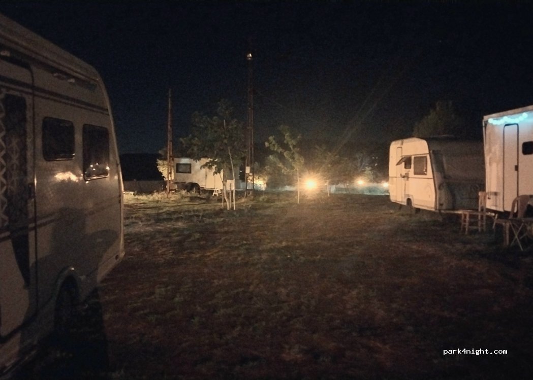 Şiringöl Restaurant, Karavan ve Çadır Kamp Alanı — foto