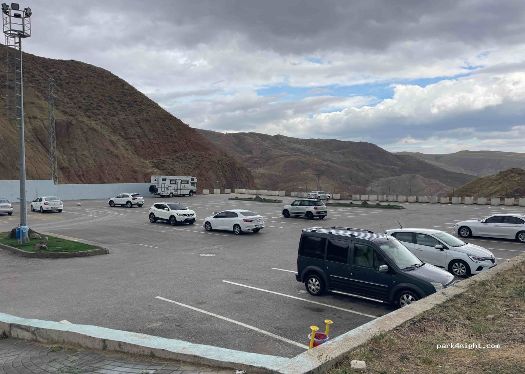 (18000) Çankırı Merkez - Unnamed Road — foto