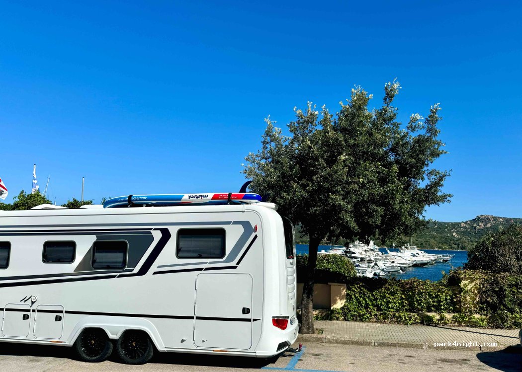 (07021) Cannigione - 21 Via Lungomare A. Doria — foto