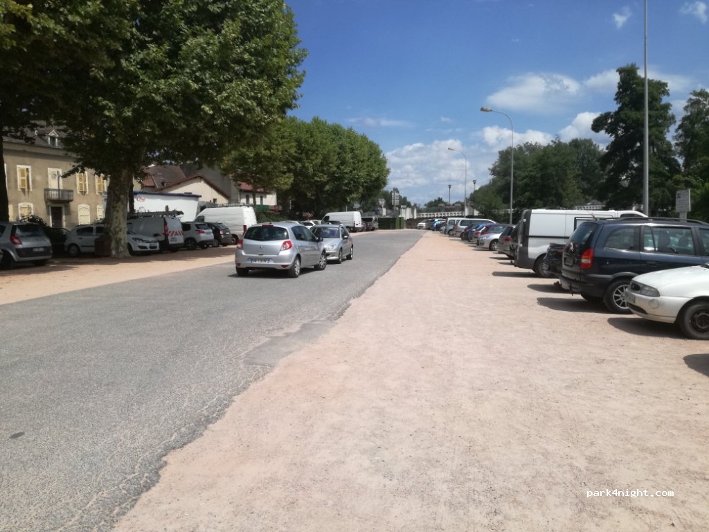 (03500) Saint-Pourçain-sur-Sioule - 18 Quai de la Ronde — foto 3
