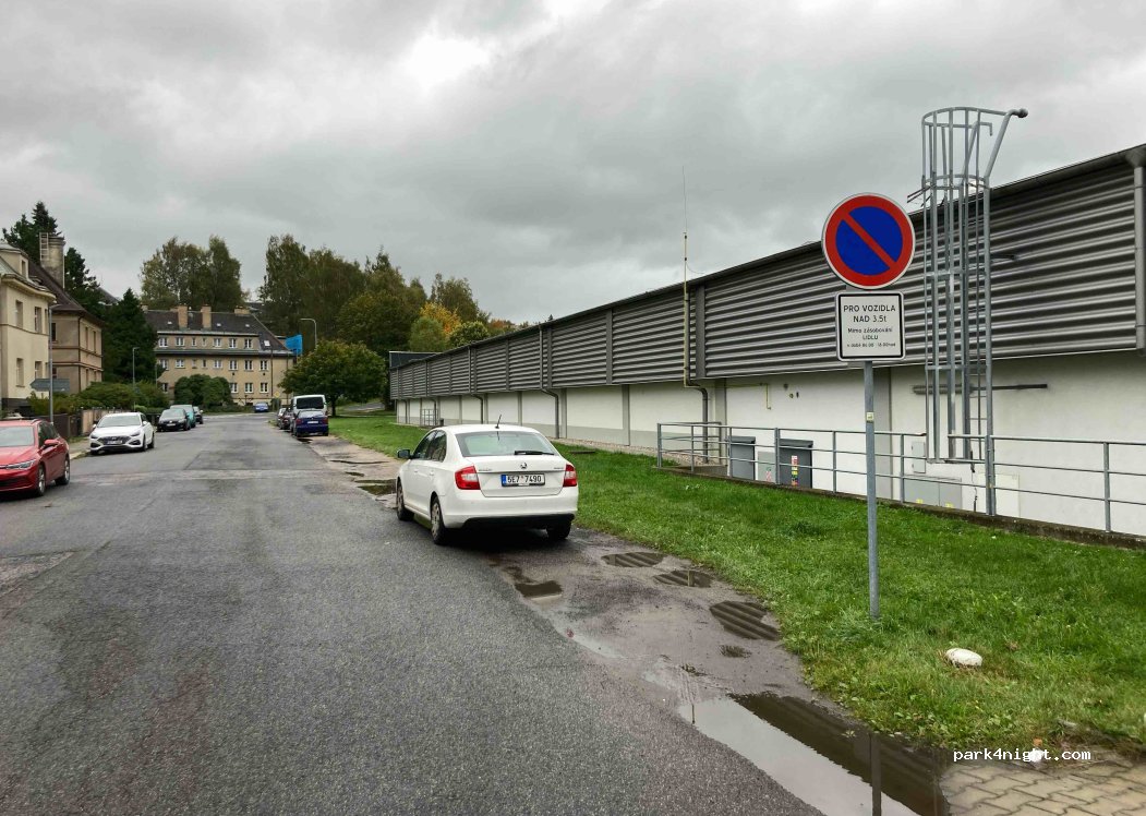 (466 01) Jablonec nad Nisou - 18 Doktora Randy — foto