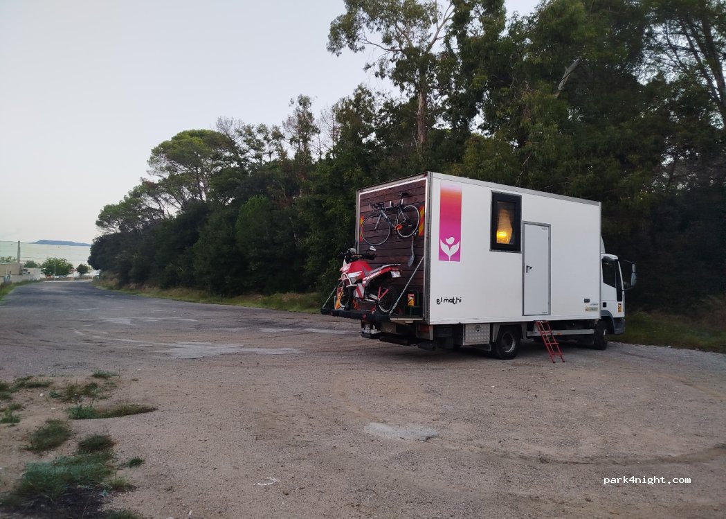 (17450) Hostalric - Unnamed road — foto