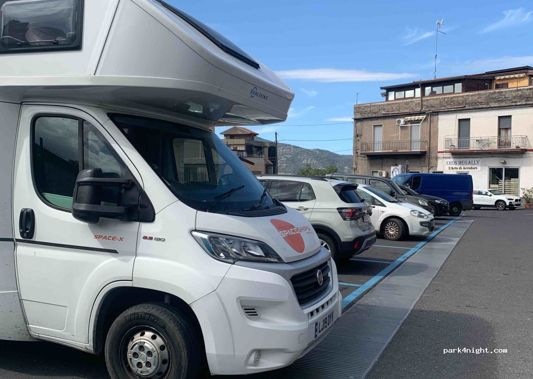 (95034) Bronte - 24 Via Messina — foto