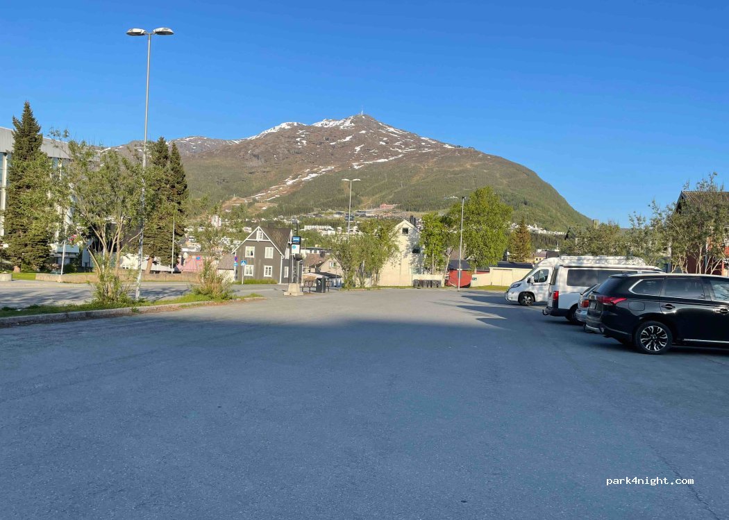 (8517) Narvik - 8 Brugata — foto 2