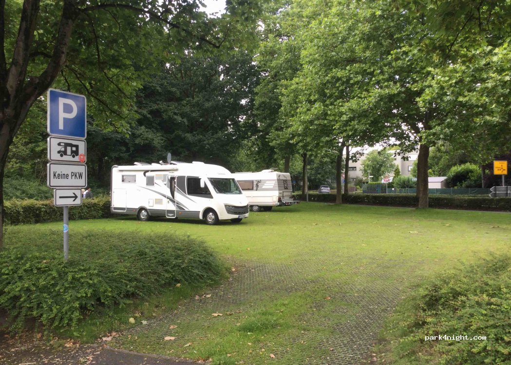 Wohnmobilstellplatz am Sport Park — foto