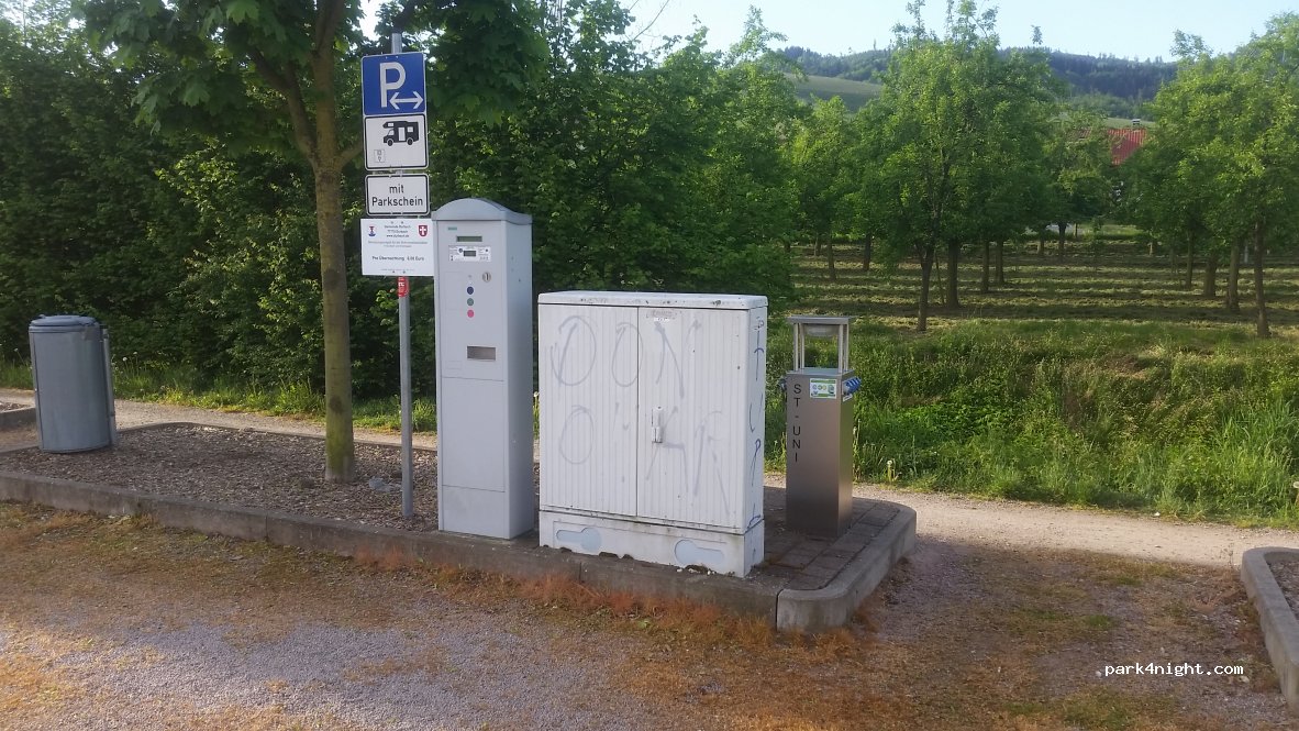 Wohnmobilstellplatz Festplatz | Durbach — foto