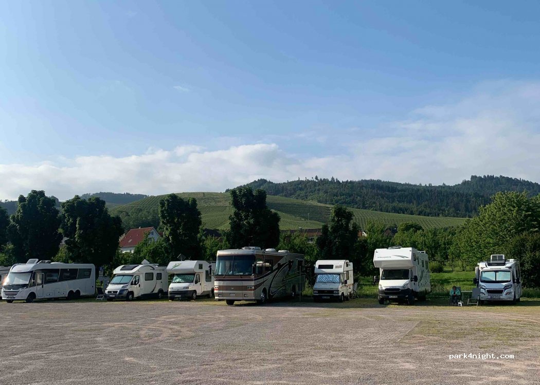 Wohnmobilstellplatz Festplatz | Durbach — foto 3