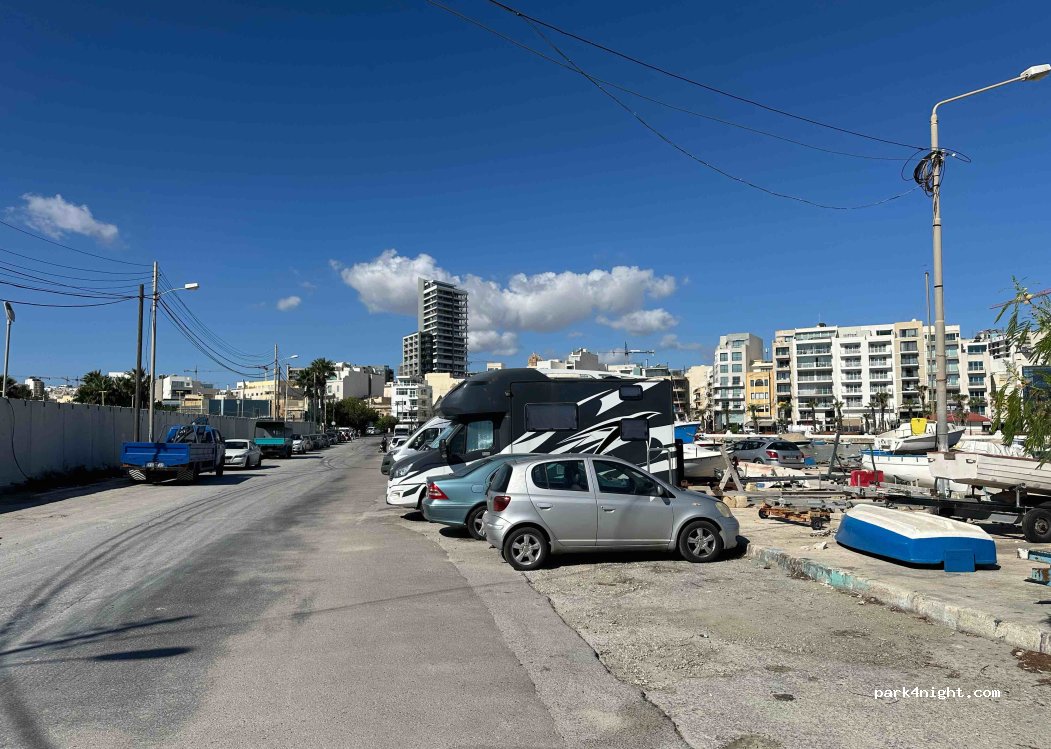 (1211) Il-Gżira - Triq Il-Forti Manoel — foto