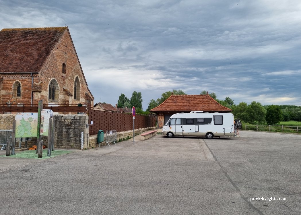 (71470) Sainte-Croix - 42 Moulin de Sainte-Croix — foto 2