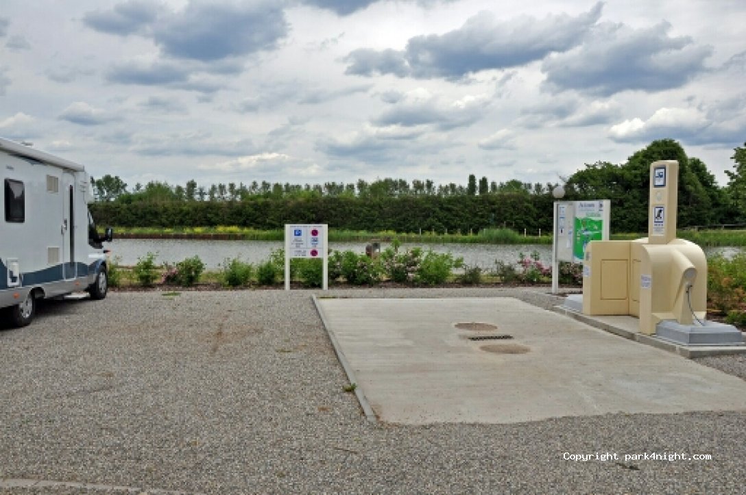 Aire de camping-cars Harskirchen — foto