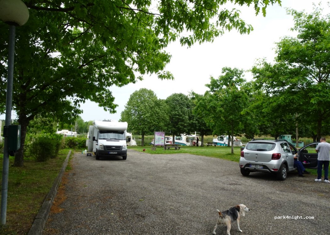 Aire de camping-cars Harskirchen — foto 2
