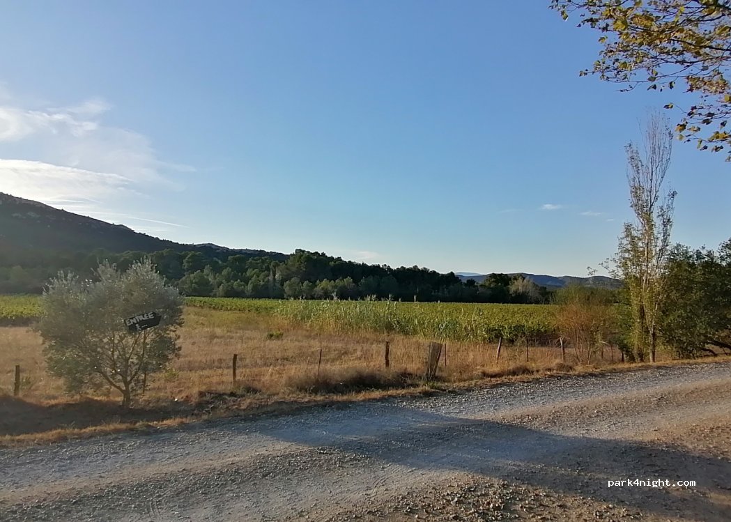 (11200) Thézan-des-Corbières - — foto