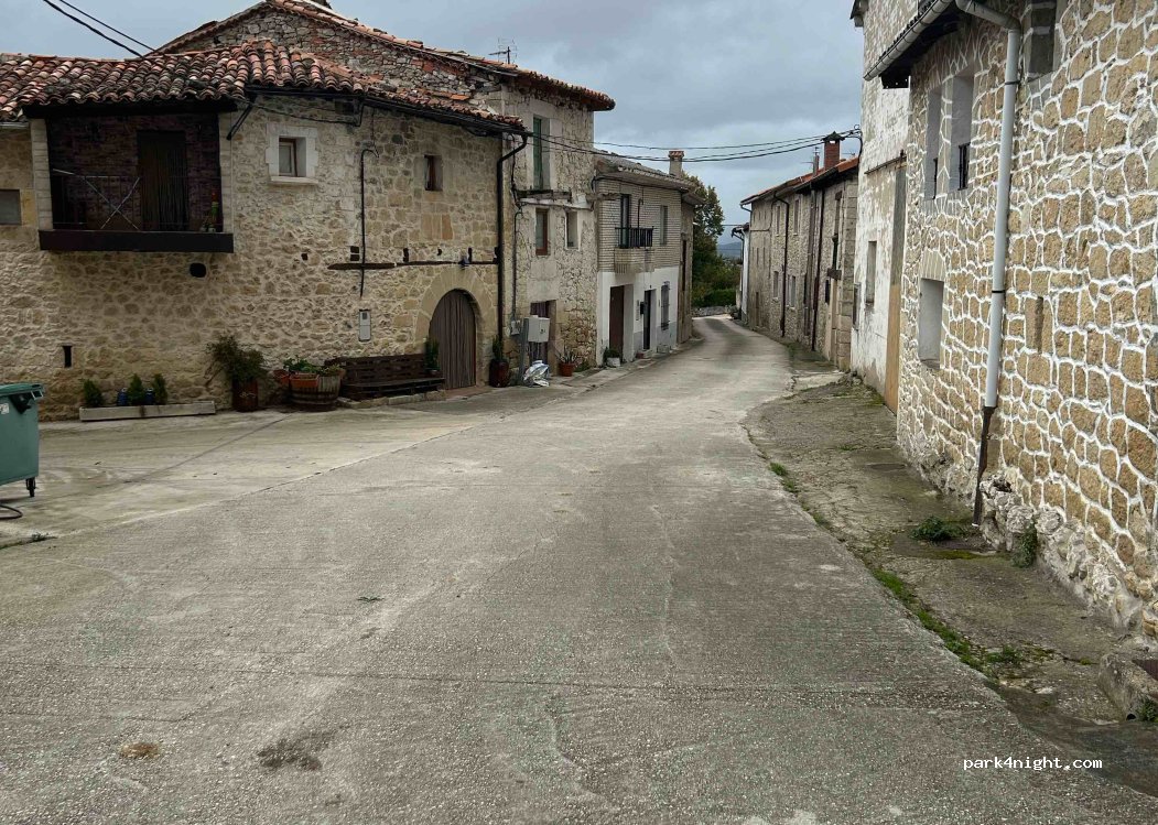 (09554) Barruelo - 34 Poblado Barruelo de Villarcayo — foto