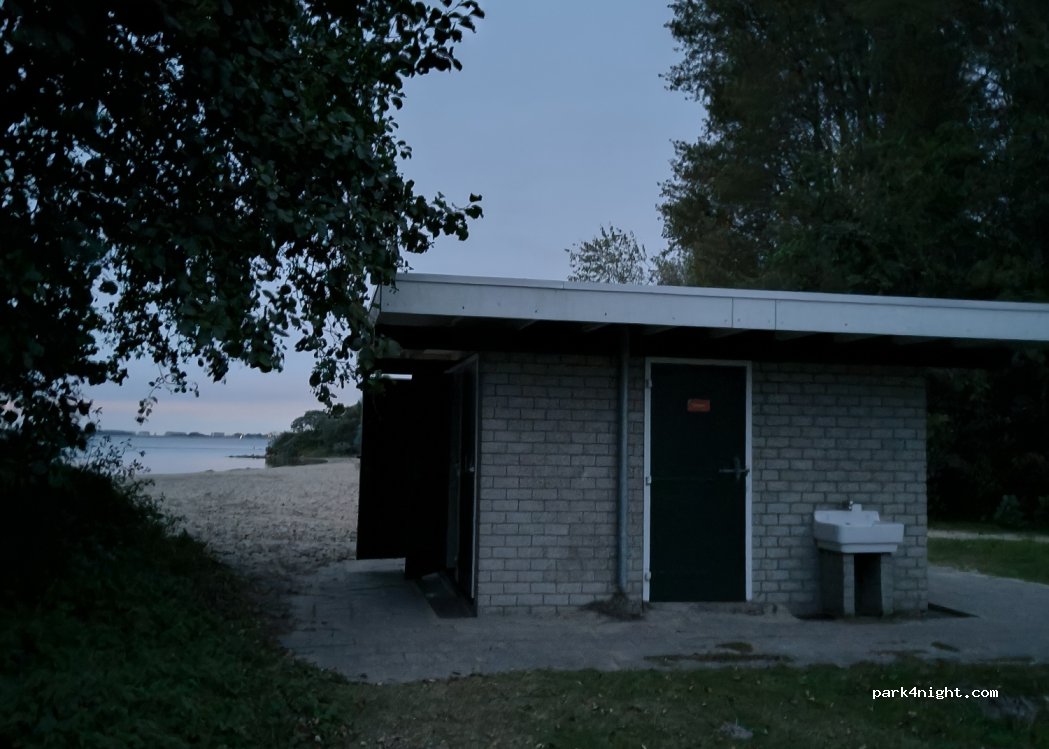 (4311 NN) Bruinisse - 5 Strandweg — foto